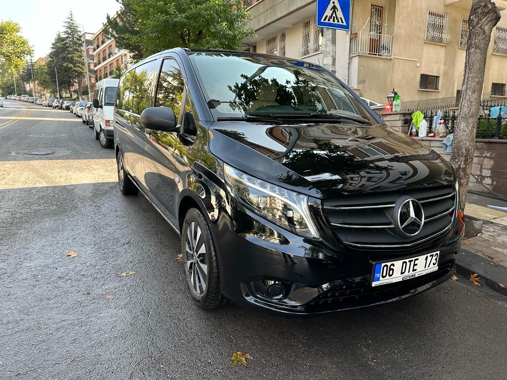 Mercedes-Benz V-Class & Sprinter